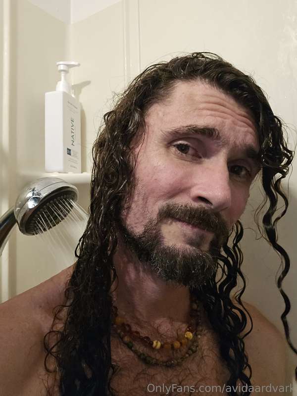 avidaardvark - More shower photos. I always enjoy seeing how the warm water..