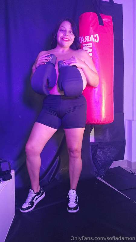 sofiadamon - Do you think you can handle a few rounds with me? I donβt pl.. sofiadamon - Do you think you can handle a few rounds with me? I donβt pl..