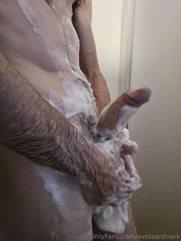 avidaardvark - Fantastic shower after getting home from a muggy Ren Faire w..