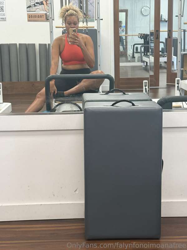 falynfonoimoanafree - Still working hard like every day!🤩💯