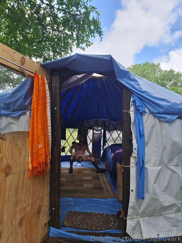 avidaardvark - This is always a little risky. Although the path outside my ..
