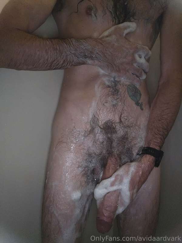 avidaardvark - Fantastic shower after getting home from a muggy Ren Faire w..