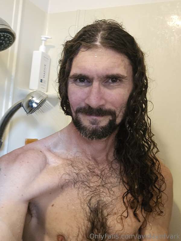 avidaardvark - Fantastic shower after getting home from a muggy Ren Faire w..