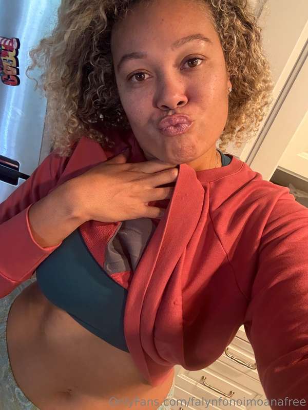 falynfonoimoanafree - Morning kisses to y'all😙💗