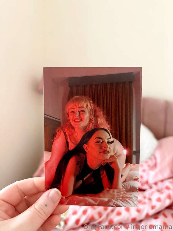 lingeriemama - how cute are these old photos of me & @ohshannonsucks 🥰