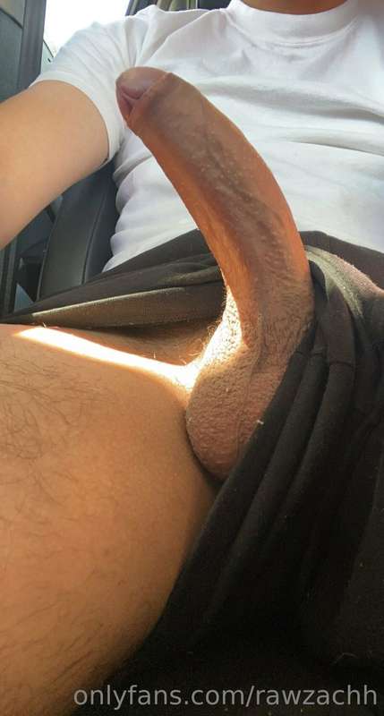 6foot3mexican - So horny after the gym 😫😫 I need a warm hole to bust my load..