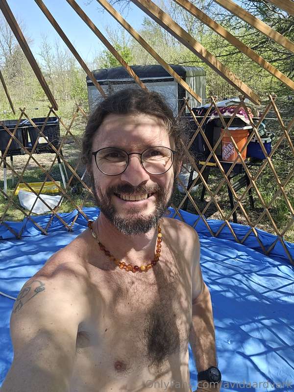 avidaardvark - It's that time of year again! About to start a show, and I h..