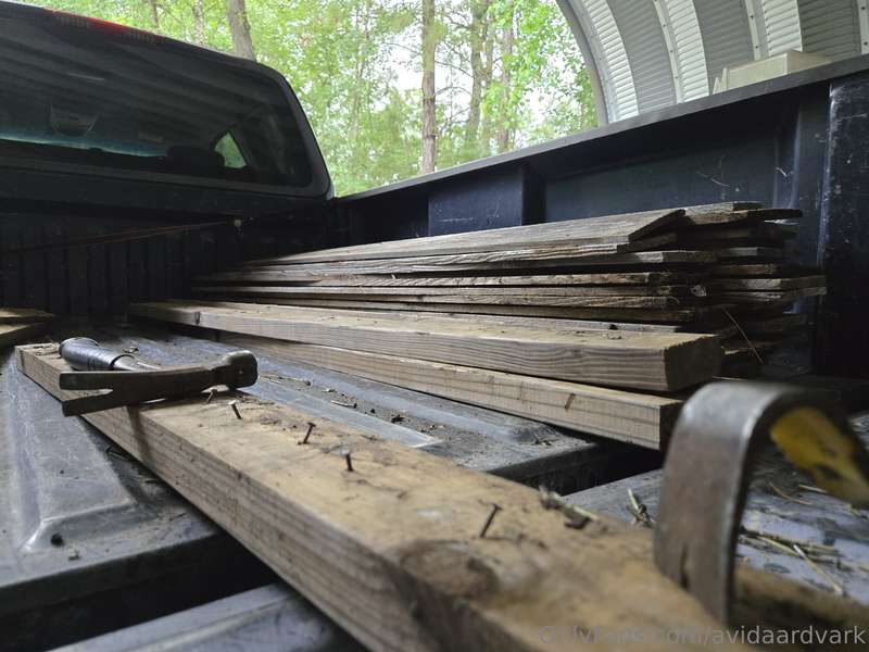 avidaardvark - Prepping some reclaimed lumber for a project. Yay for free w..
