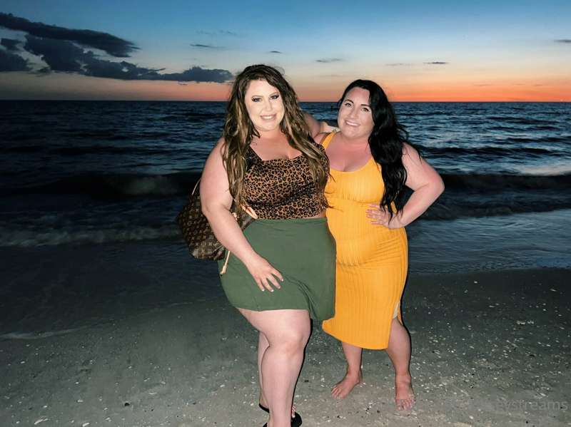 Some big fatties on the beach waddling around after dinner! ..