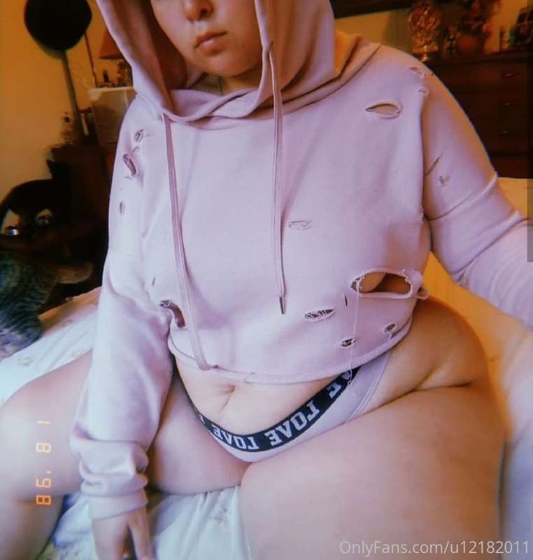 Thank you babe for subscribing 🖤 
Throw back pictures 🥰😍😘 1