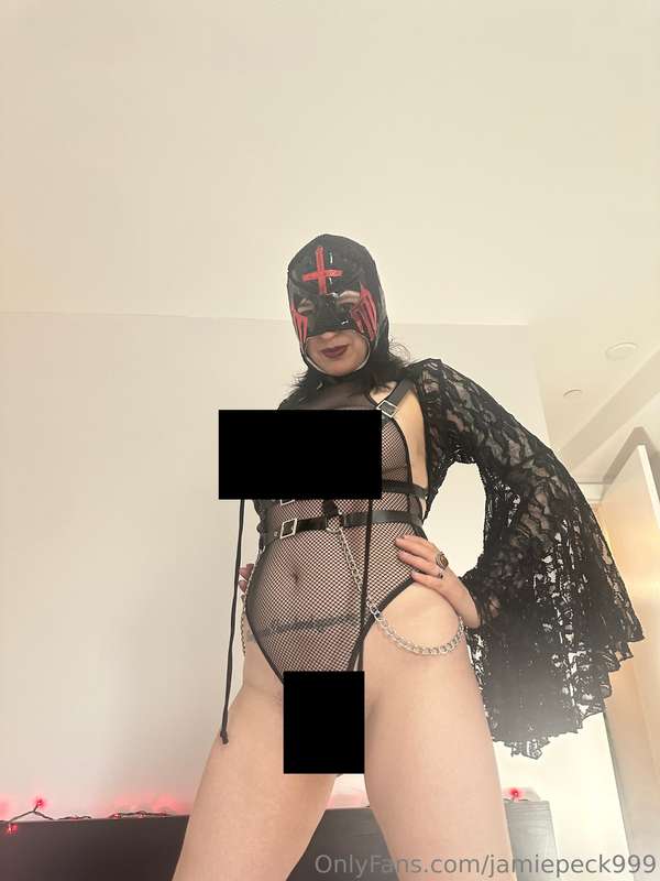 This set goes from silly to sexual to sweet and back again....