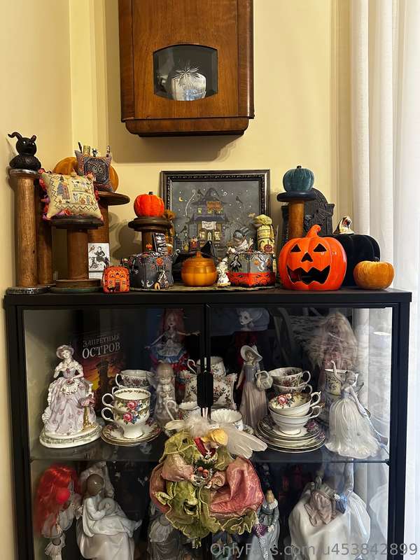 My mom creates the most beautiful decorations for our home, ..