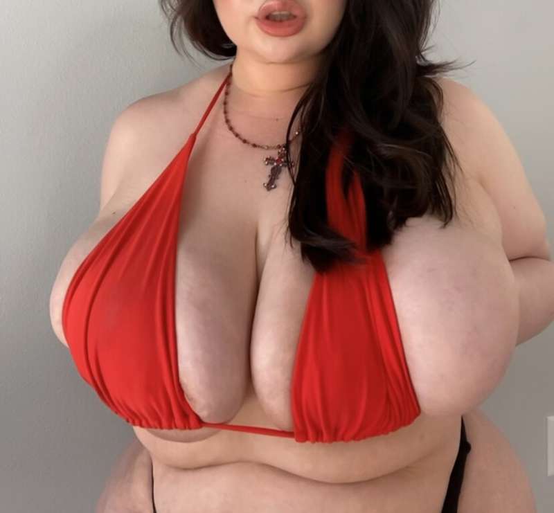do you like my bikini pictures? 🥰 3