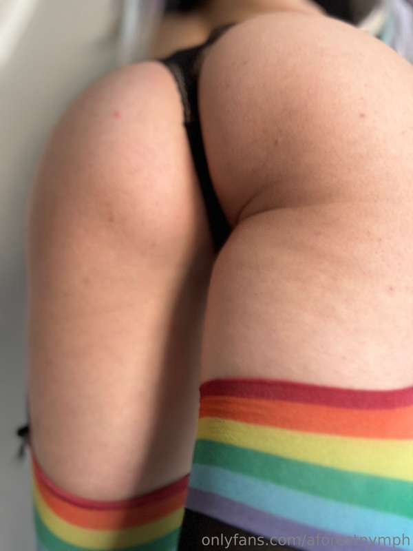 im so juicy 🌈 1