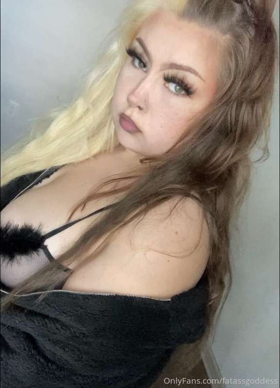 Fatassgoddess - Onlyfans - 25 Sep, 2021 1