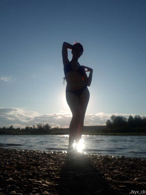 Outdoor bikini pics! 

Hope you guys liked these! Remember t.. 5