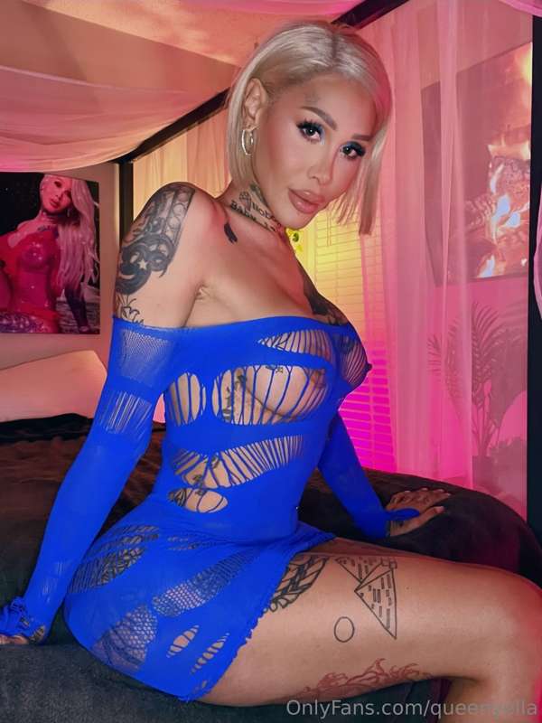 💙Tonight at 12 am PST/ 3 am EST the new feature drops! Baby…..