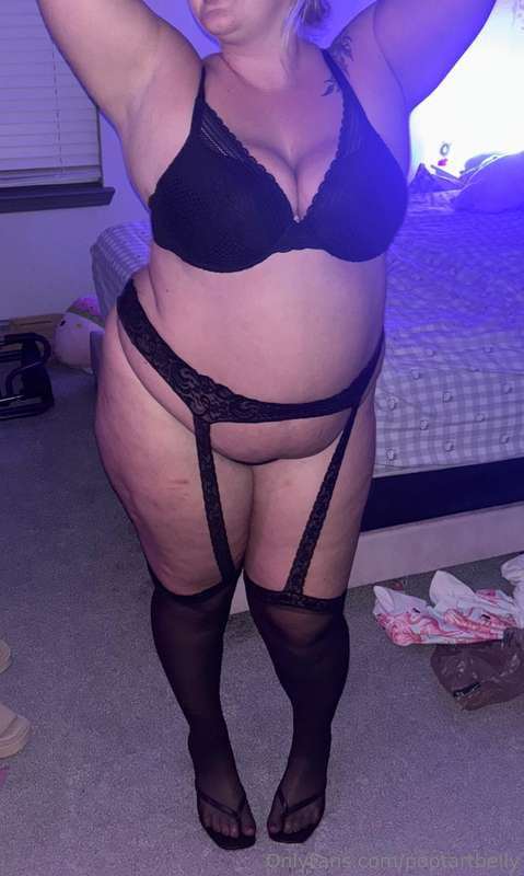 Played a bit of dress up last night🥰 (so sorry my room is a .. 6