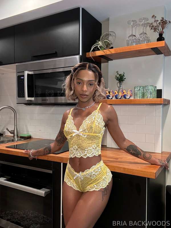 do you wanna fuck me hard on the sink? 💦 4