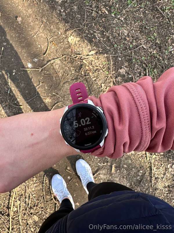 The morning started with a run 🏃🏽‍♀️ 5 kilometers ✅ 2