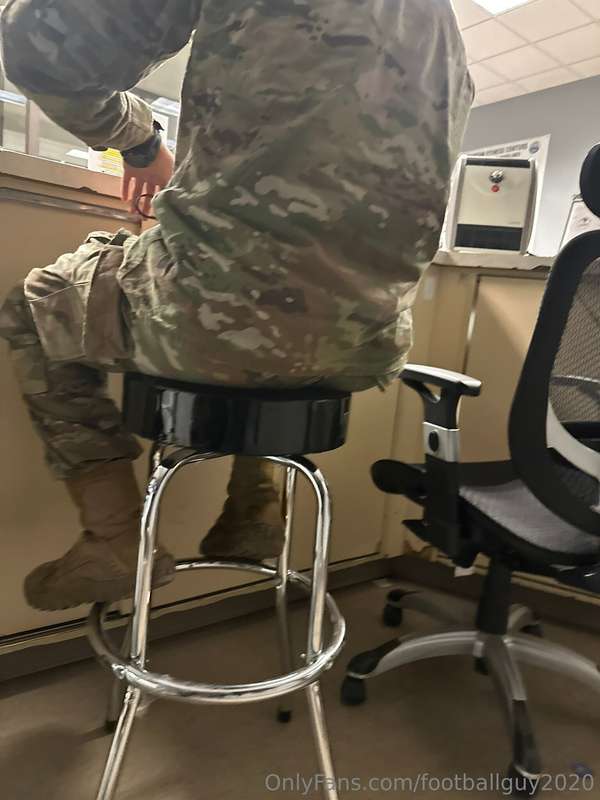 Me jerking and soldiers being soldiers! 6