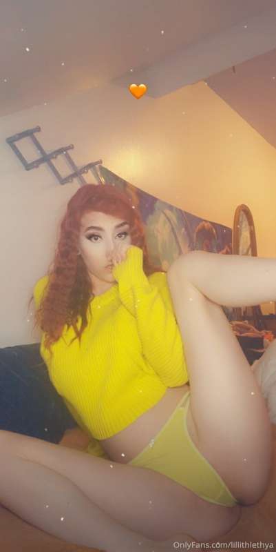 I'm still waiting for outfits to come in the mail, new outfi.. 23