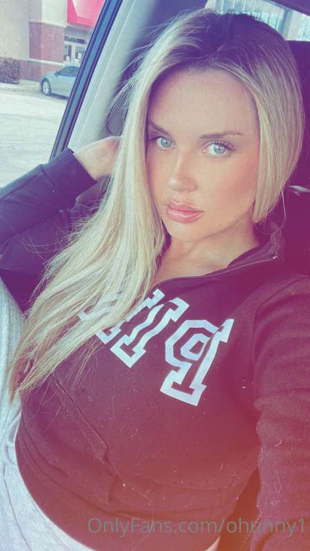 What’s everyone up to?! Miss you 😘