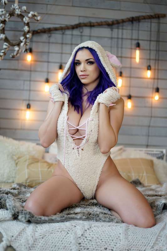 Time to drop this set for all fans 😘 1