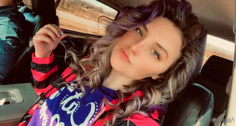 someone told me to let my hair down💜