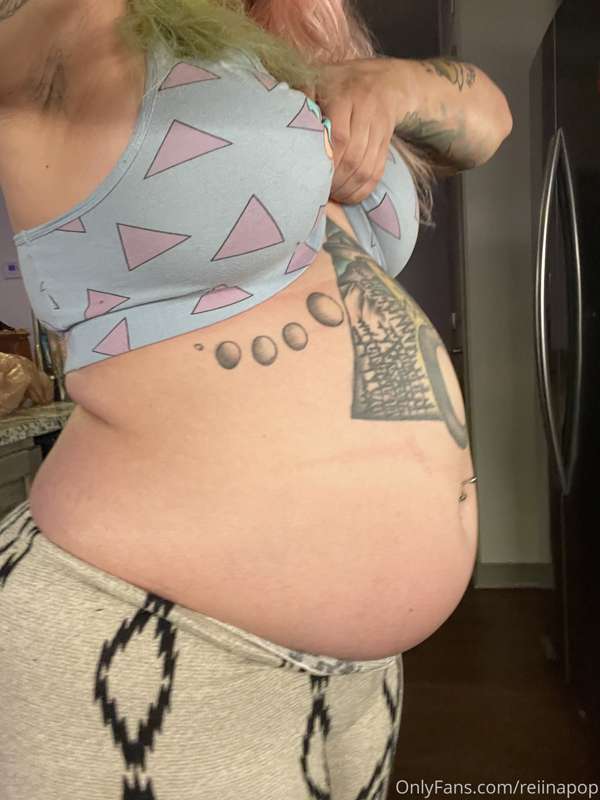 sooo stuffed after a big pasta lunch and mcdonald’s for dinn.. 12