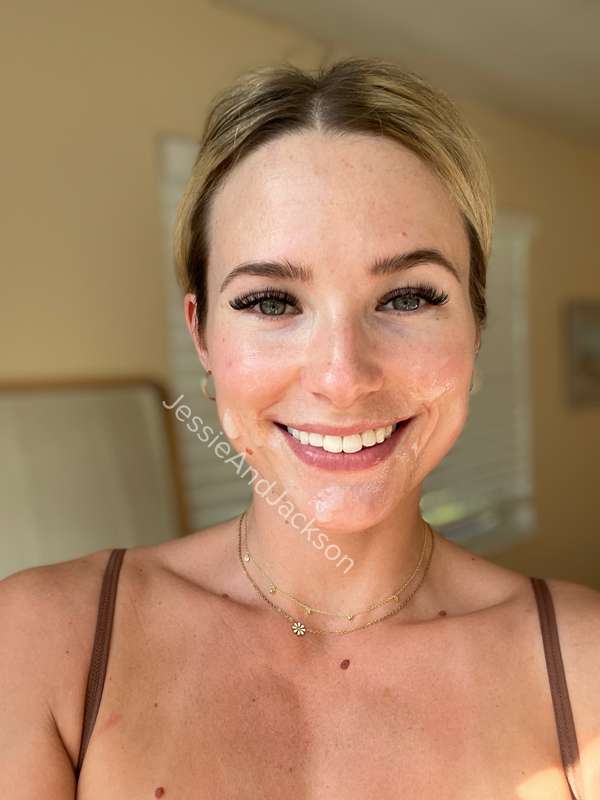 **Facial Friday!**
I JUST got this facial like 10 mins ago! .. 7