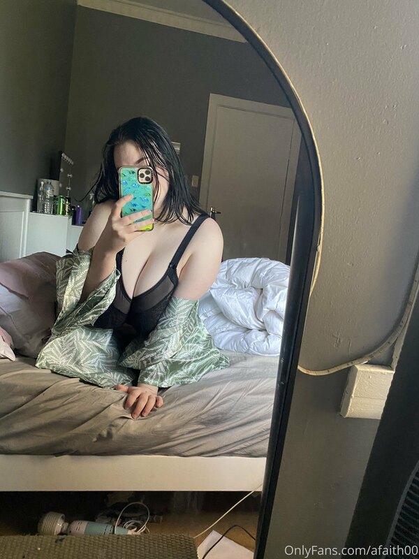 Getting ready to make some customs and make some contenttt, ..