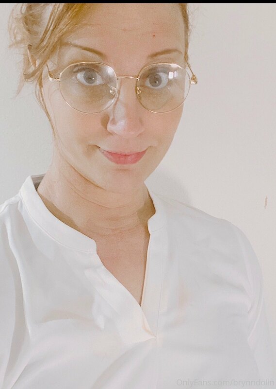 Some naughty teacher pictures for you guys . Thanks so much .. 4