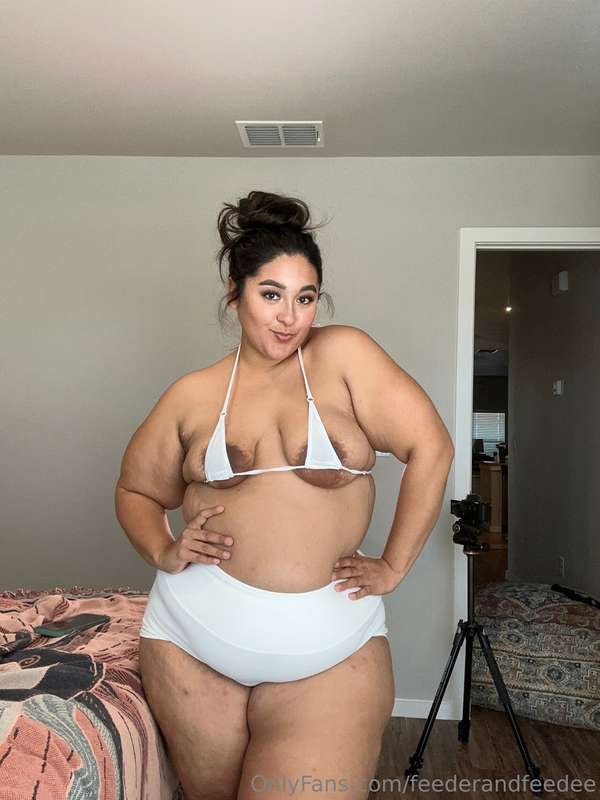 The way my ass absolutely consumes these shorts… also thank .. 4