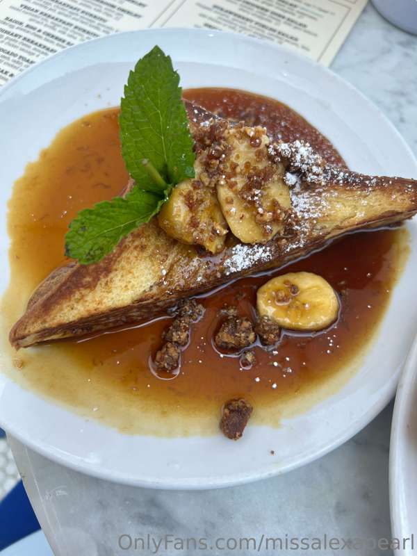 Some of my favorite foods I’ve indulged in this pregnancy! S.. 16