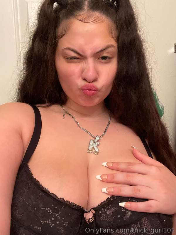 Thick_Gurl101 - Onlyfans - 17 Aug, 2024