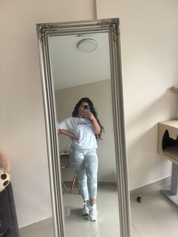 Going to the gym, time to train 🍑