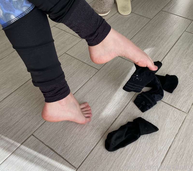 Feetlady - Fansly - 13 Jan, 2023 4