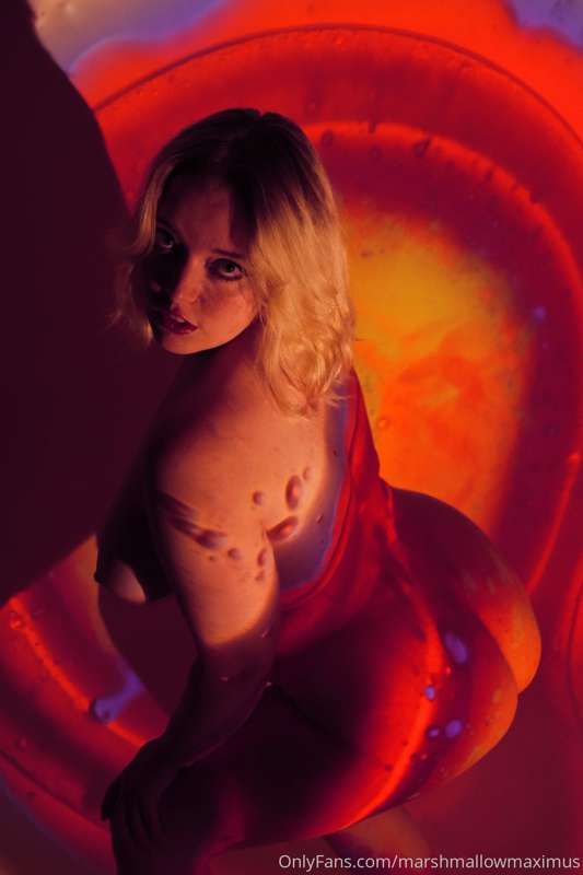Psychedelic set Part 1/2 🤪✨ more erotic photos in your DMs~ 27