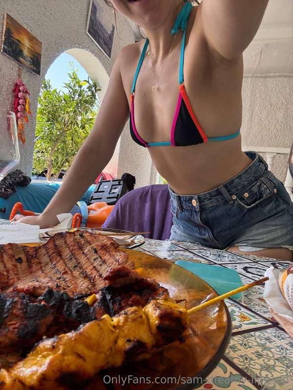 No, I'm not vegan hahahaha 