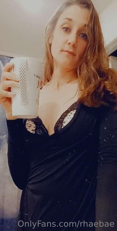 Feeling cute, might get fucked tonight