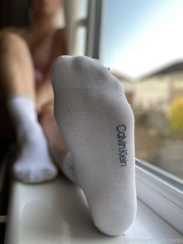 The Best view when you wake up in the morning! 

Kiss them g.. 5