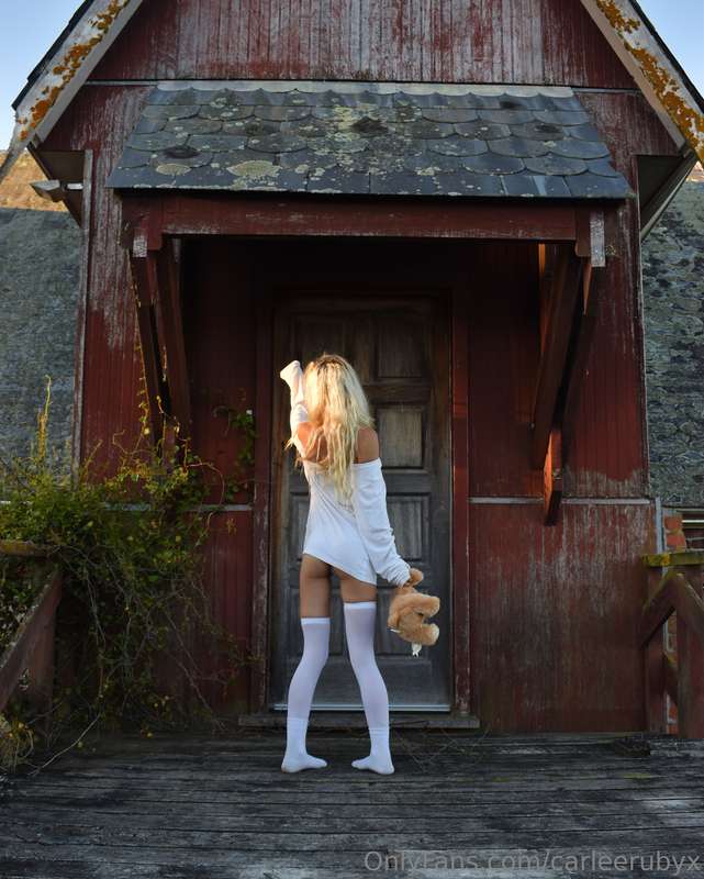 Would you have opened the door? 4