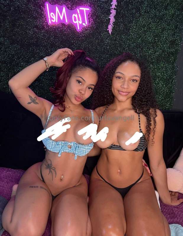 Horny after live stream so we decided to record content 😍Kay..