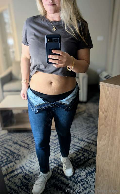 Who wants to go run errands with me? 🙋🏼‍♀️ 1