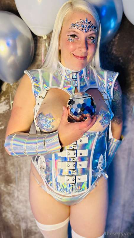 **Join me for a drink to celebrate!** 🍹