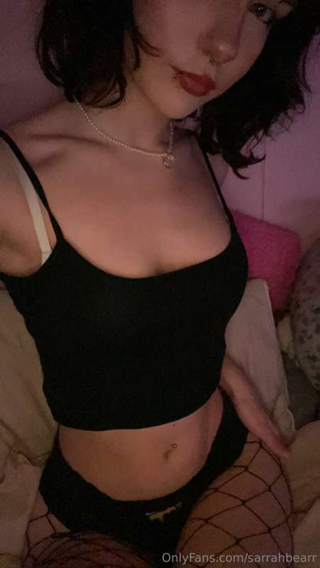 i wanna be your naughty girl