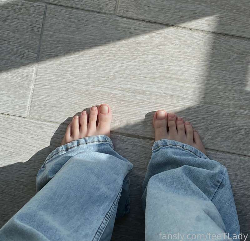 Feetlady - Fansly - 22 Mar, 2023