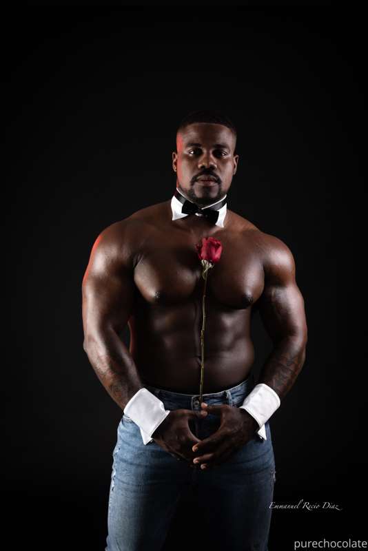 Happy Valentine's Day to all my chocofans 😍🥂🤎.

Feliz día de.. 6
