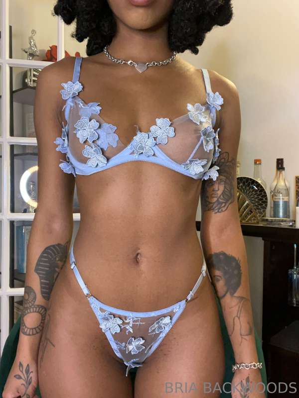 you can make this lingerie set yours! briabackwoodsshop.com